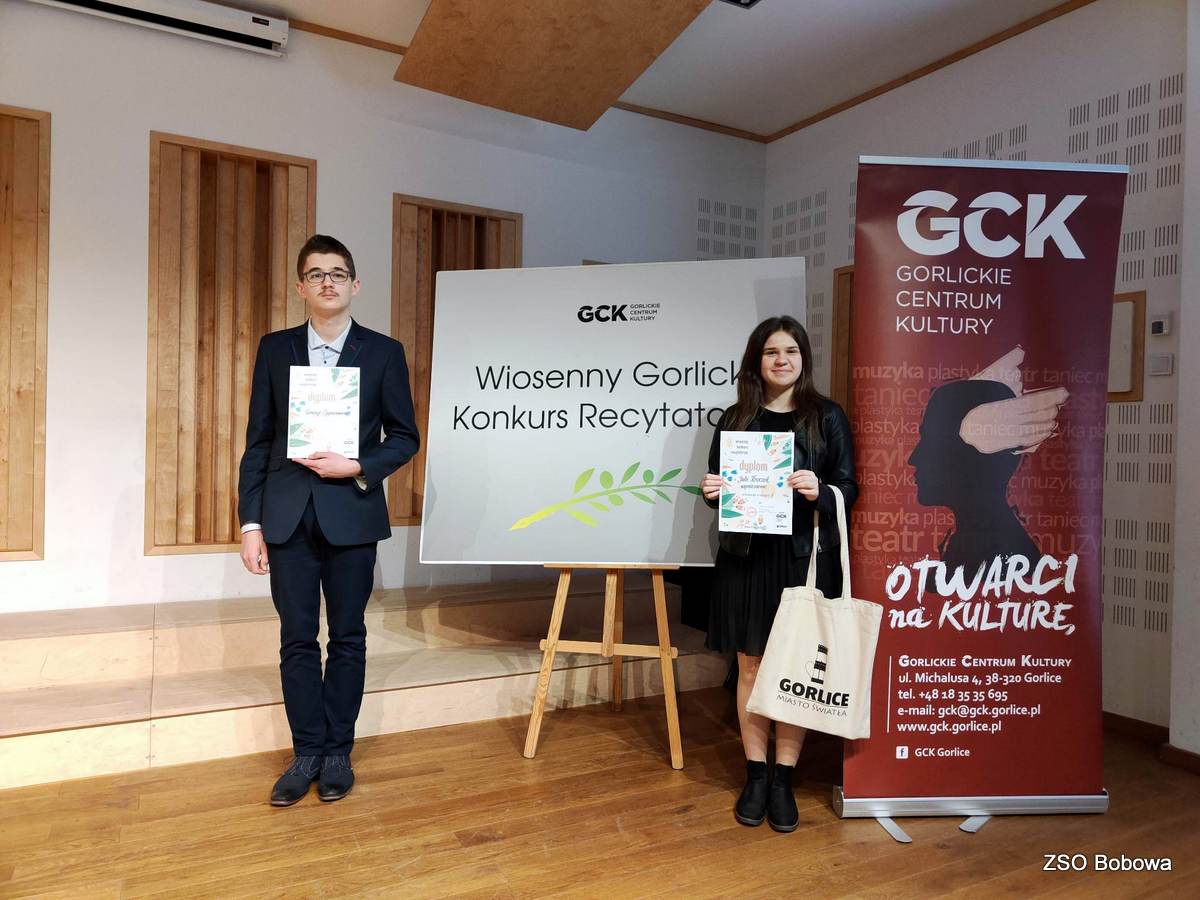 Wyróżnienie dla Julii Kruczek w 9. Wiosennym Konkursie Recytatorskim