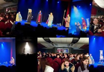 Spotkanie z teatrem - klasy pierwsze Liceum na spektaklu pt. „Antygona”